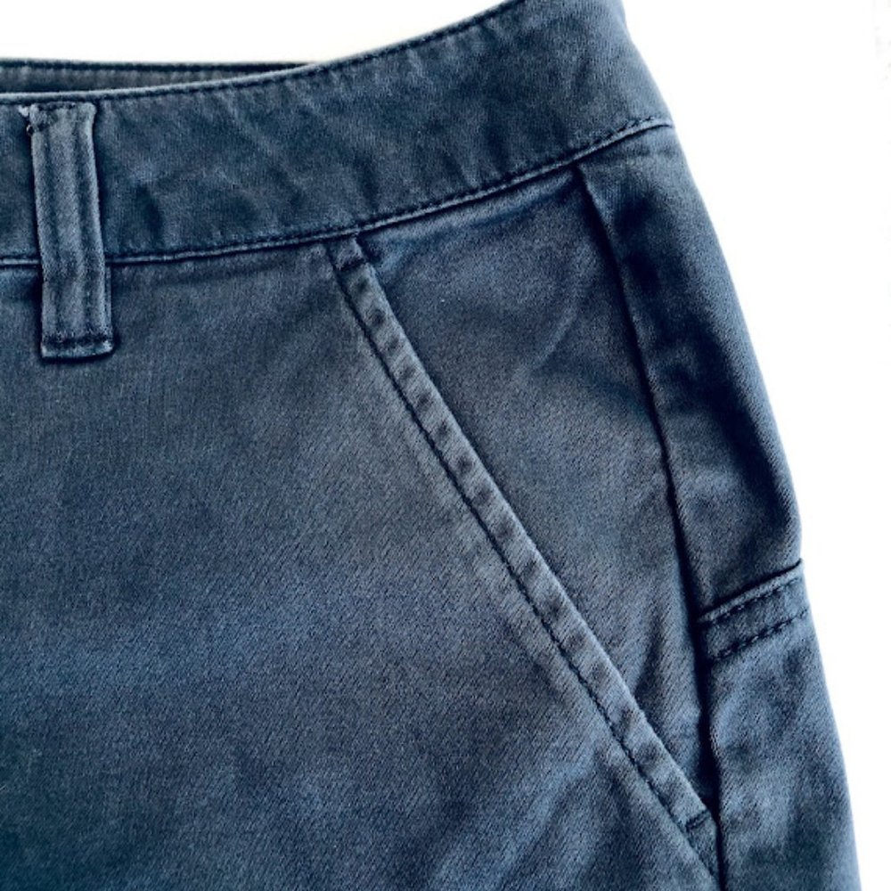 Volcom Woven Grey Shorts Size 5 - image 3